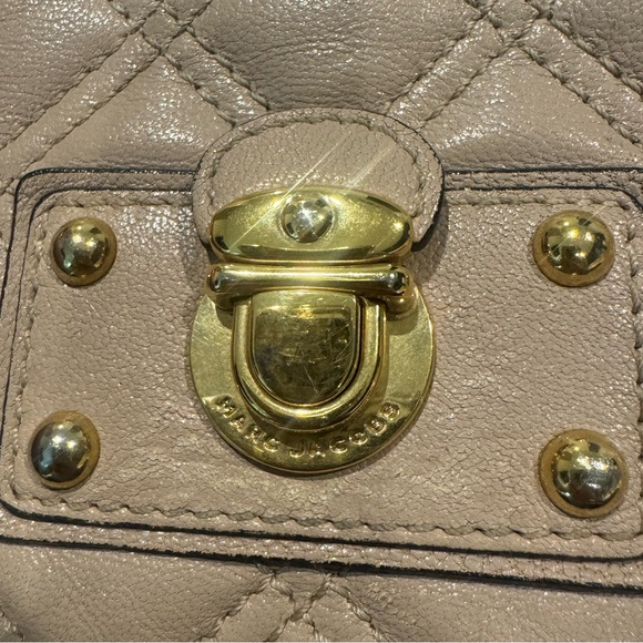 Marc Jacobs Chain-Link Leather Shoulder Bag - Picture 15 of 15